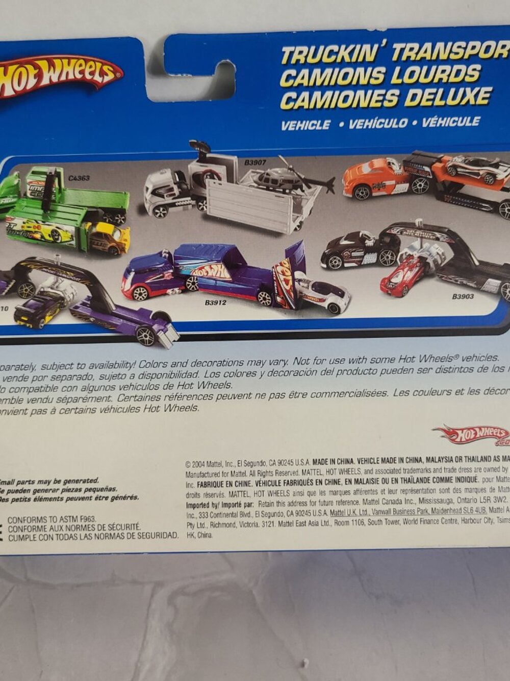 Hot Wheels Truckin Transporters Global Surveillance with Helicopter - Picture 5 of 11
